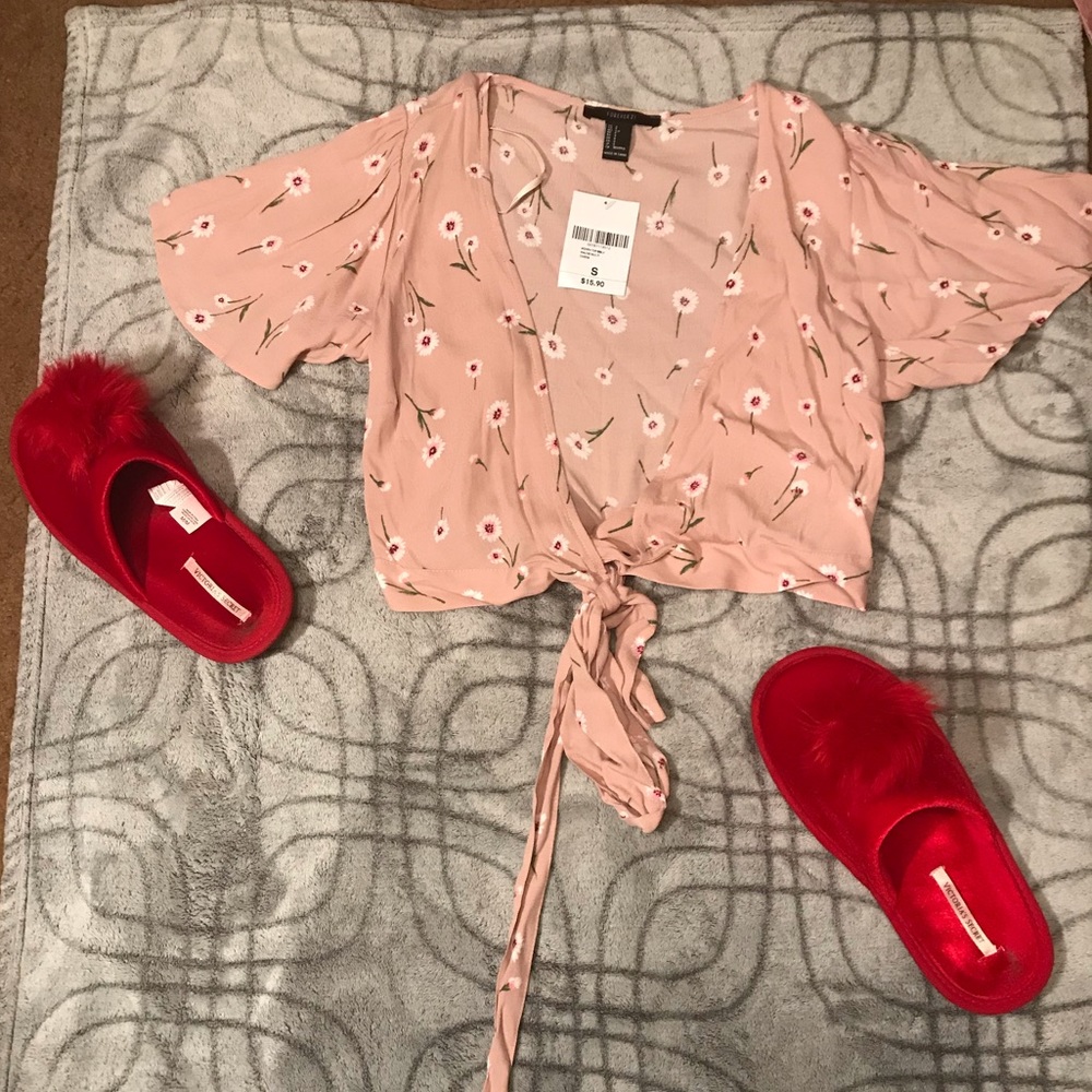 Women’s Flower Crop Top